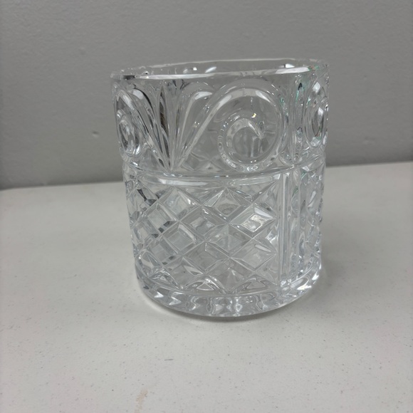 Elegant crystal/glass ice bucket, container, intricate, no lid or tongs - Picture 3 of 5